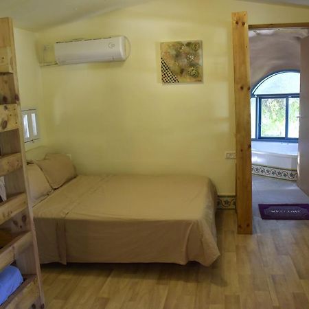 Dutch Farm Israel Bed & Breakfast Sede Zevi Dış mekan fotoğraf