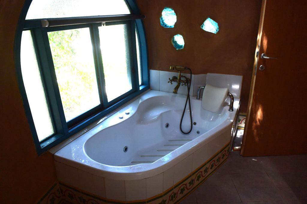Dutch Farm Israel Bed & Breakfast Sede Zevi Dış mekan fotoğraf
