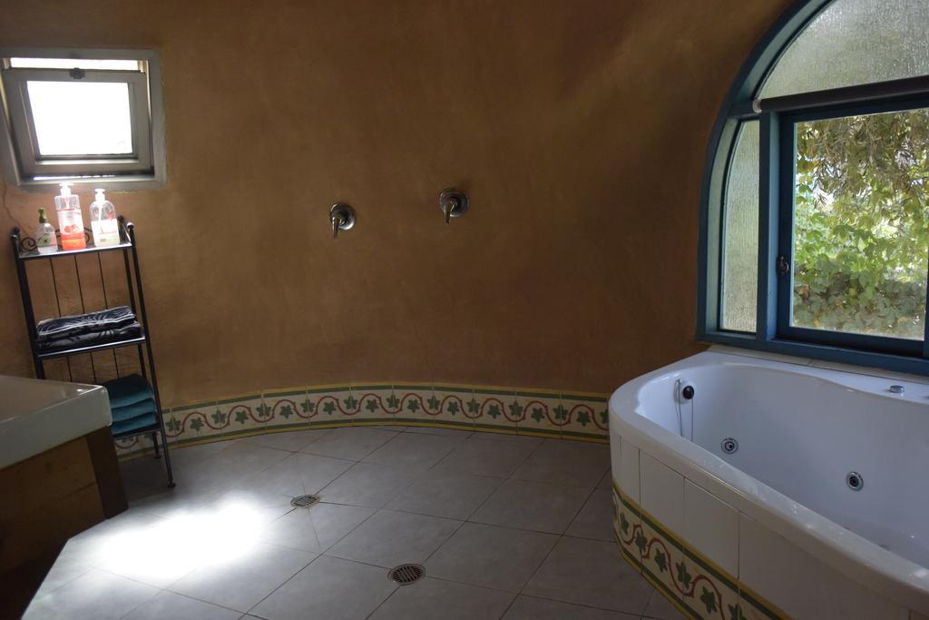 Dutch Farm Israel Bed & Breakfast Sede Zevi Dış mekan fotoğraf