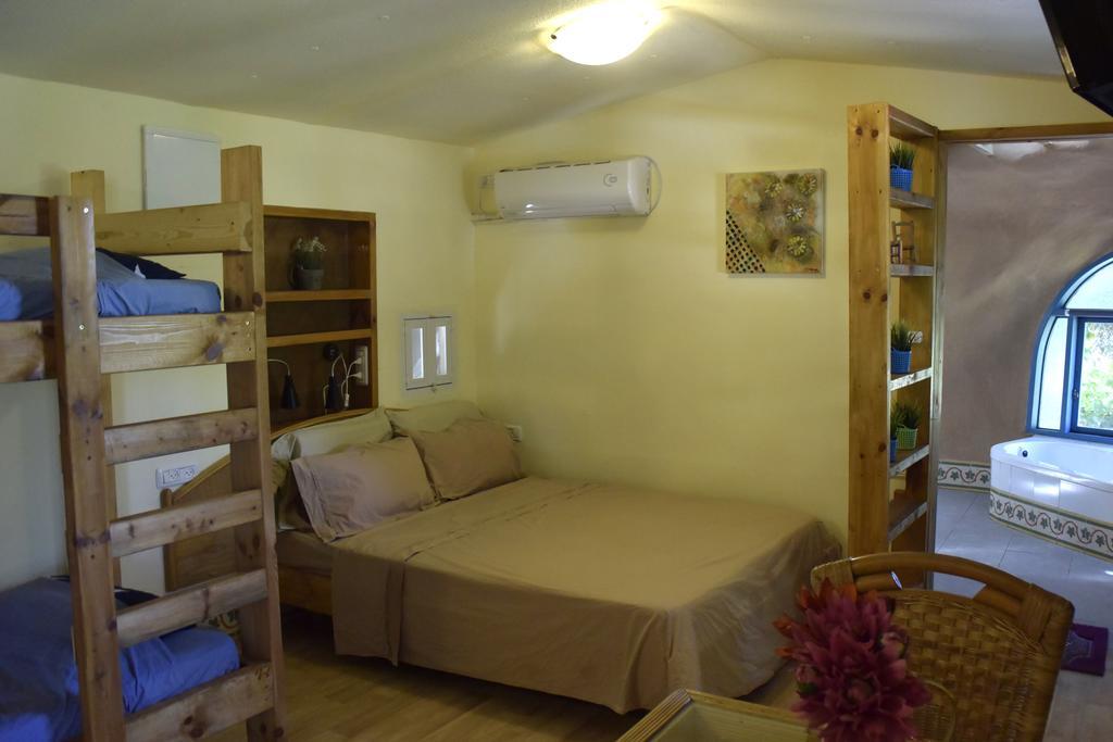 Dutch Farm Israel Bed & Breakfast Sede Zevi Dış mekan fotoğraf